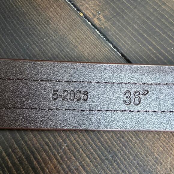 FLORSHEIM Brown Leather Belt sz 36 Minimalist Business Classic Basic Work - Picture 4 of 5